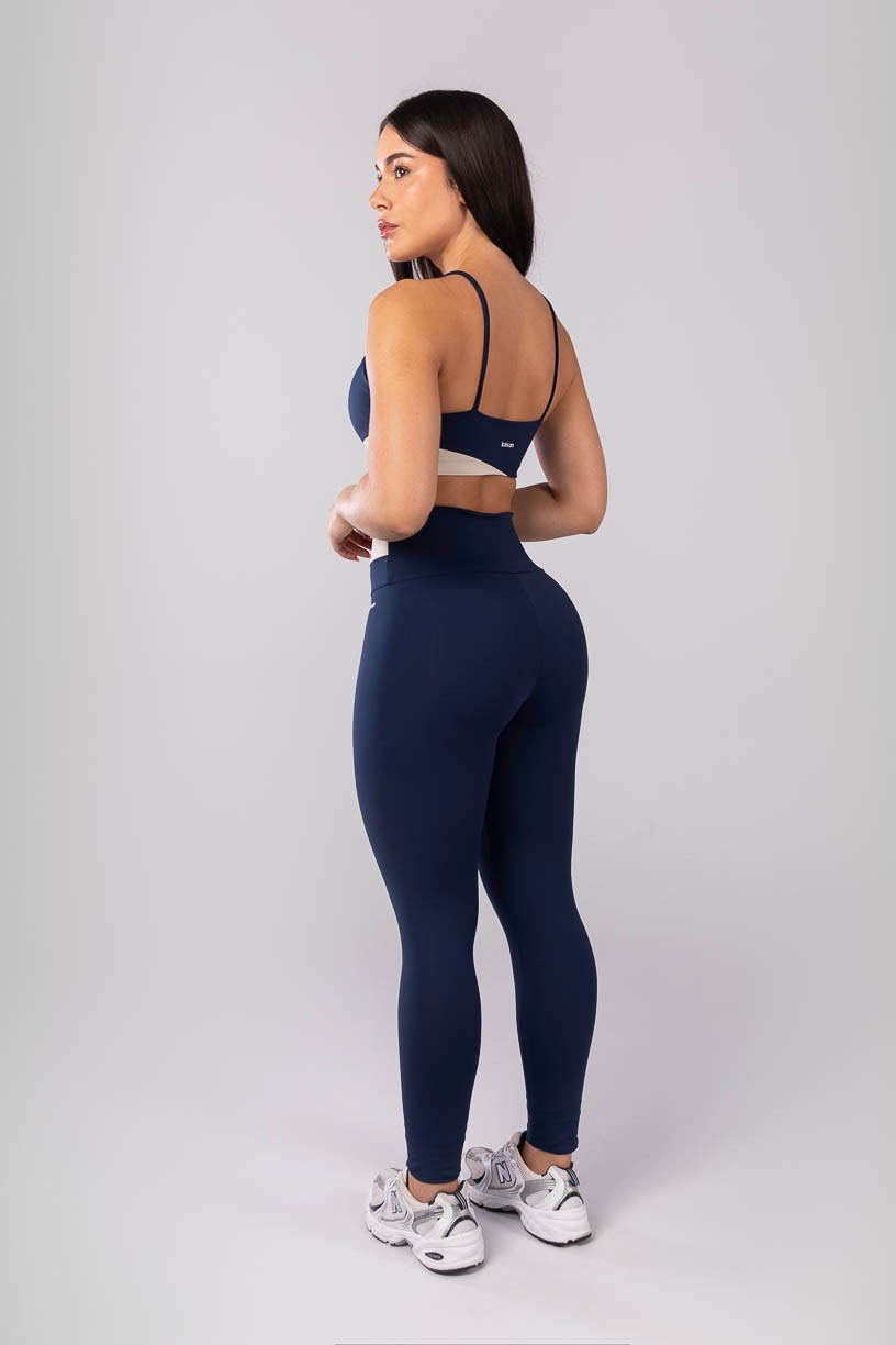 K4111-A_Calca_Legging_com_Recortes_no_Cos_Azul_Marinho__Bege__Ref:_K4111-A