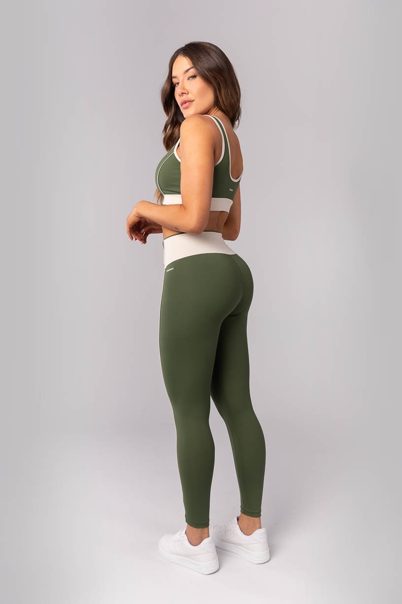 K4163-A_Calca_Legging_com_Cos_Contrastante_e_Vivo_Verde_Folha__Bege__Ref:_K4163-A