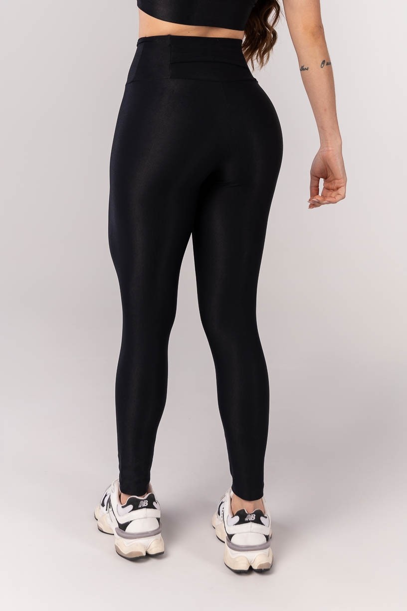 K4248-A_Calca_Legging_Canelada_com_Bolso_no_Cos_Preto__Ref:_K4248-A