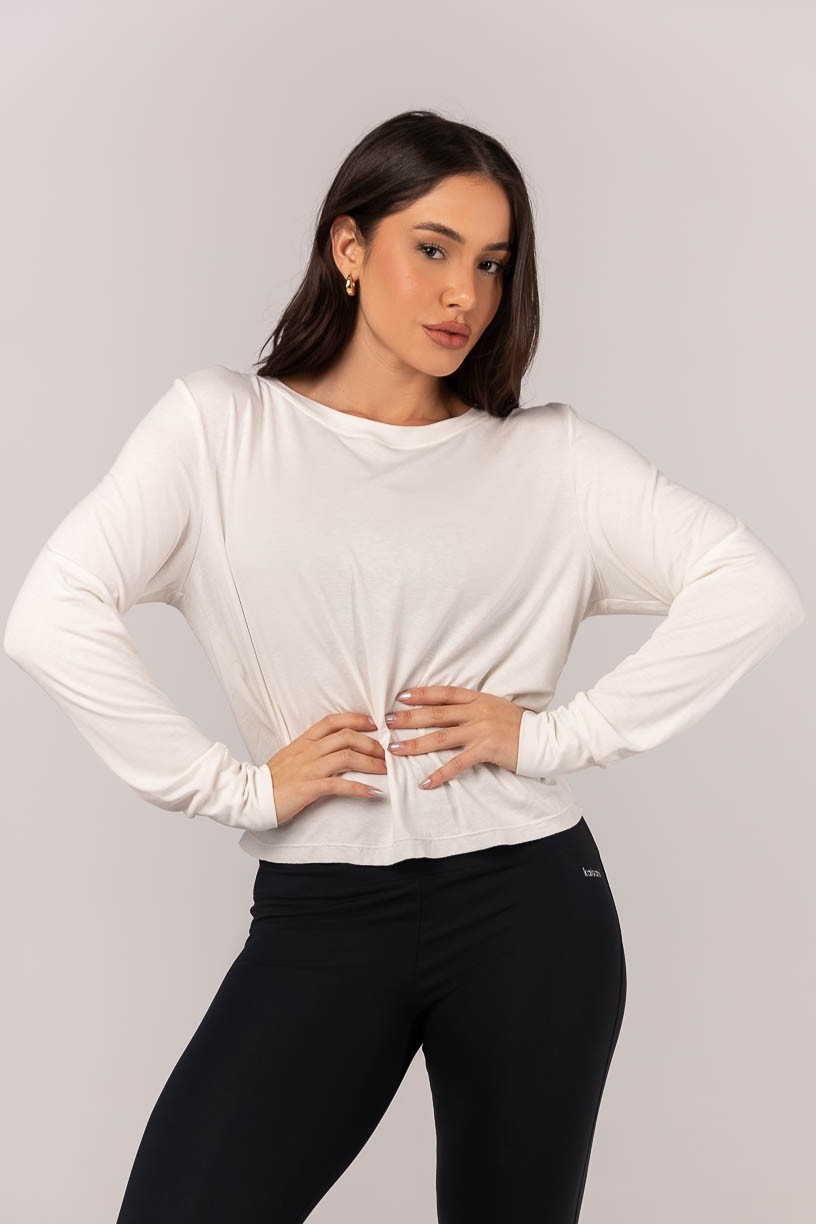 K4319-B_Blusa_Manga_Longa_e_Detalhe_nas_Costas_Off-White__Ref:_K4319-B