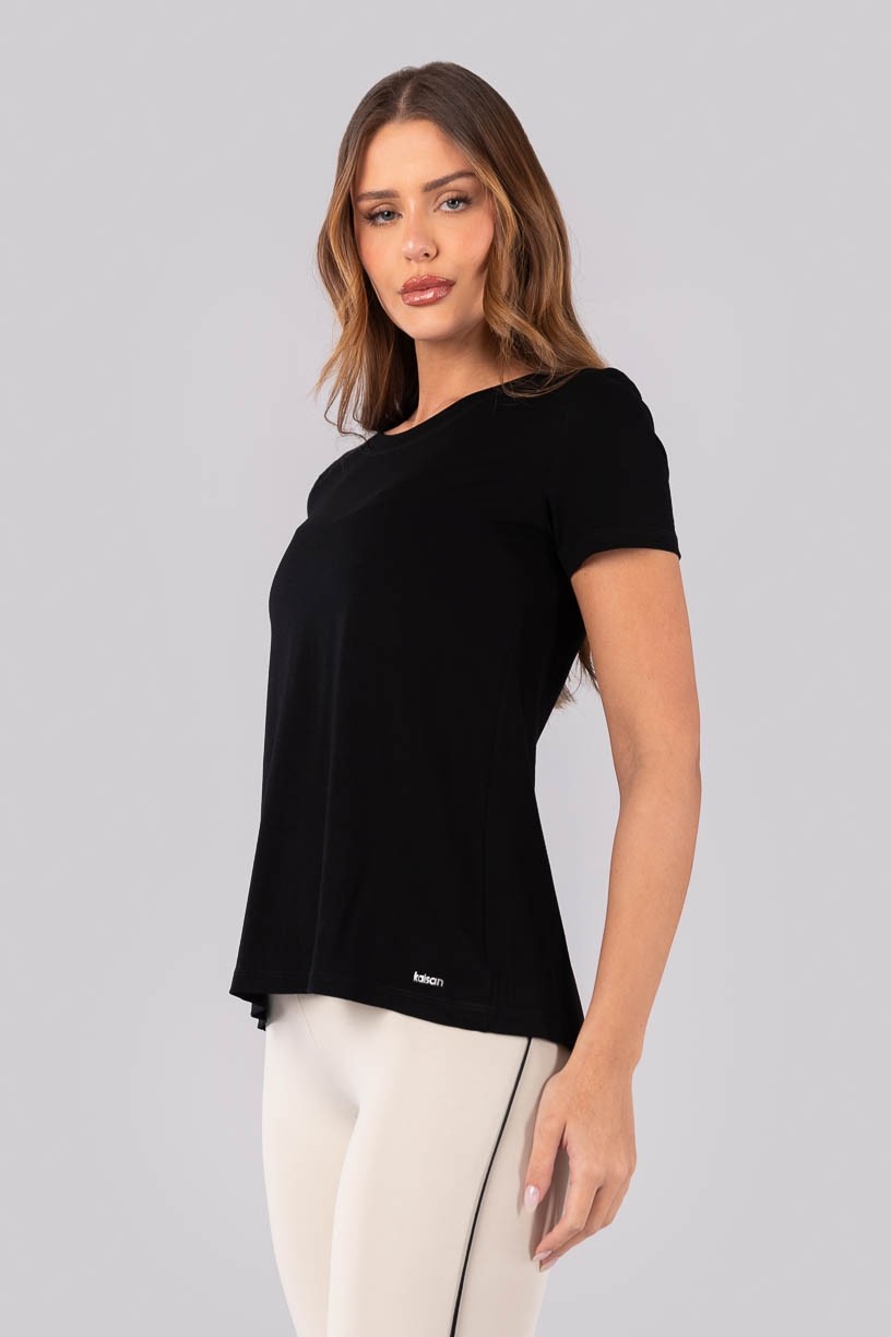 K4410-A_Blusa_com_Fenda_nas_Costas_Preto__Ref:_K4410-A