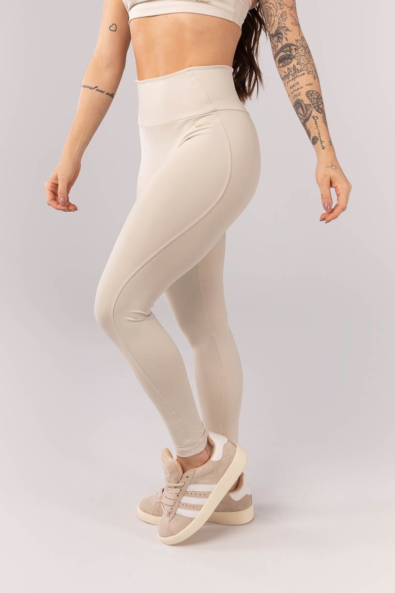 K4081-B_Calca_Legging_com_Cos_em_V_e_Recortes_Bege__Ref:_K4081-B