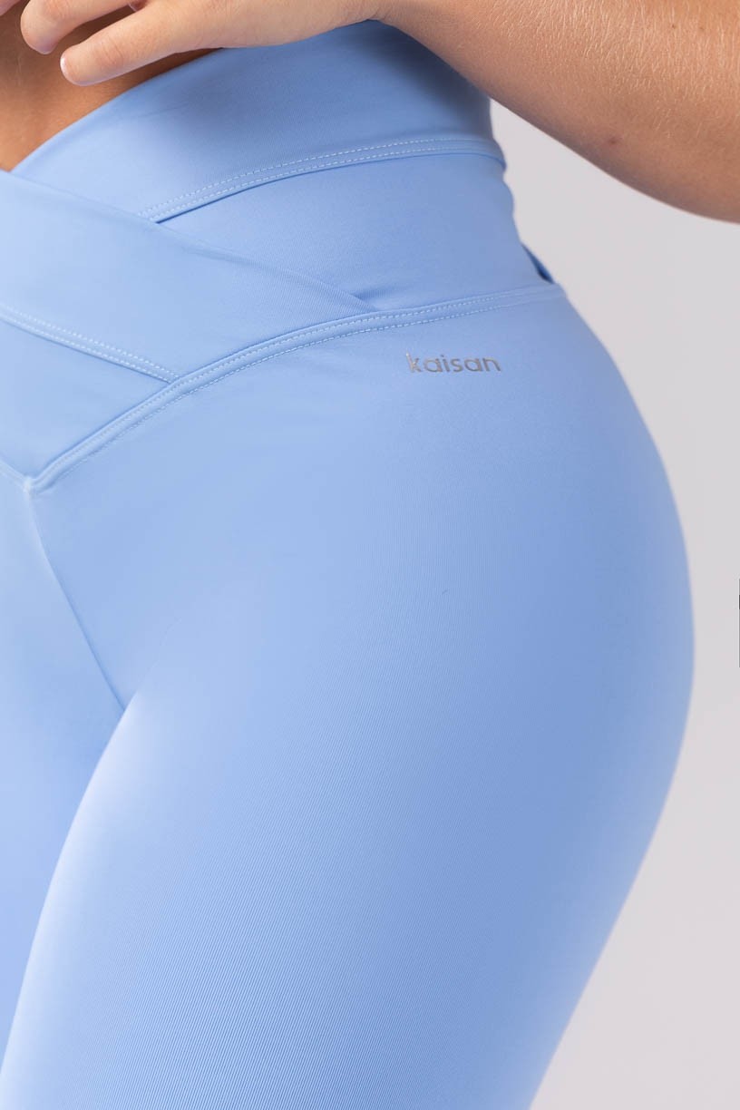 K4042-D_Calca_Legging_com_Cos_Transpassado_Frente_e_Costas_Azul__Ref:_K4042-D