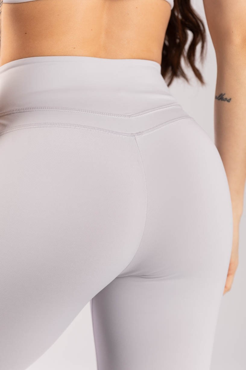 K4075-A_Calca_Legging_com_Cobertura_no_Cos_Cinza_Claro__Ref:_K4075-A