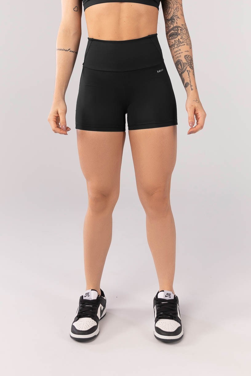 K4082-A_Short_com_Cos_em_V_e_Recortes_Preto__Ref_K4082-A