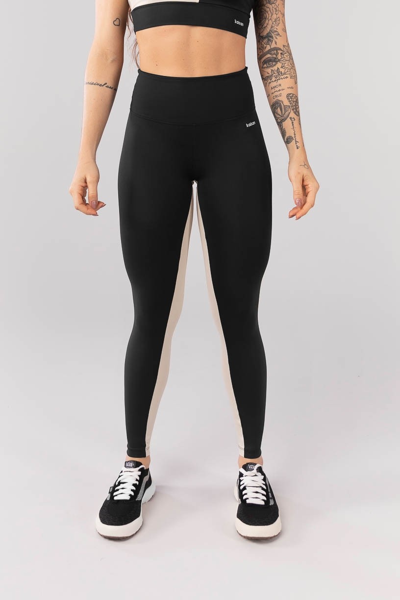 K4089-B_Calca_Legging_com_Faixa_no_Entrepernas_Preto__Bege__Ref_K4089-B