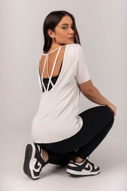 K4318-B_Blusa_com_Tiras_nas_Costas_Off-White__Ref:_K4318-B