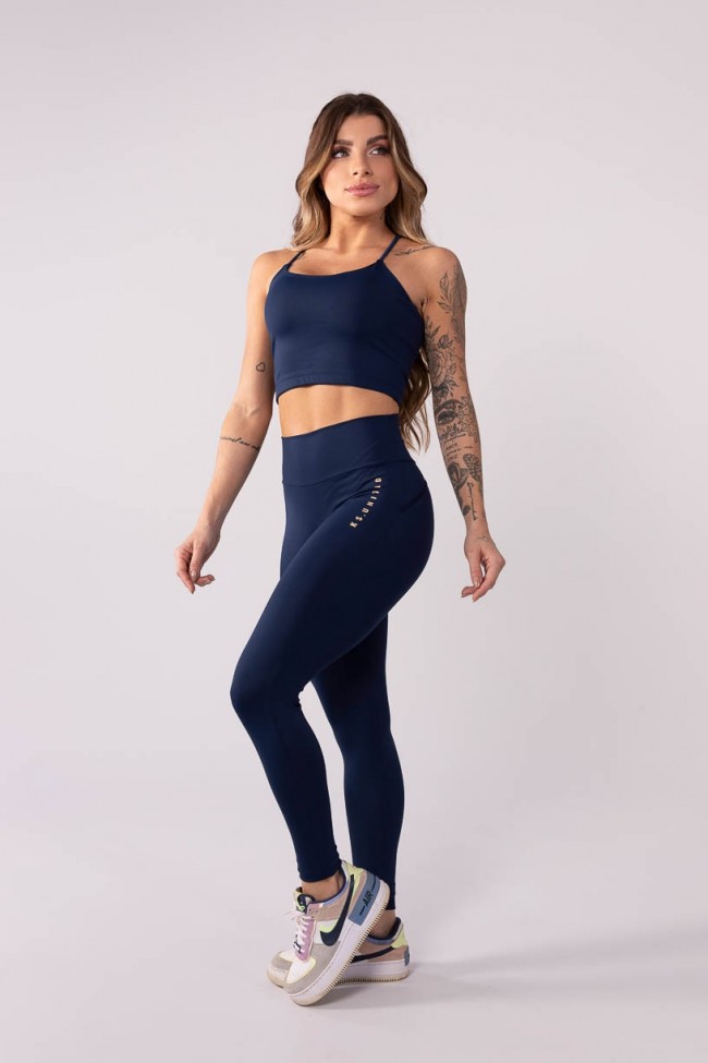 Cropped Fitness Feminino com Bojo e Alças Cruzadas